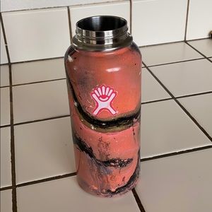 Hydro Flask 32 oz hydro dipped! Pink/Black/White